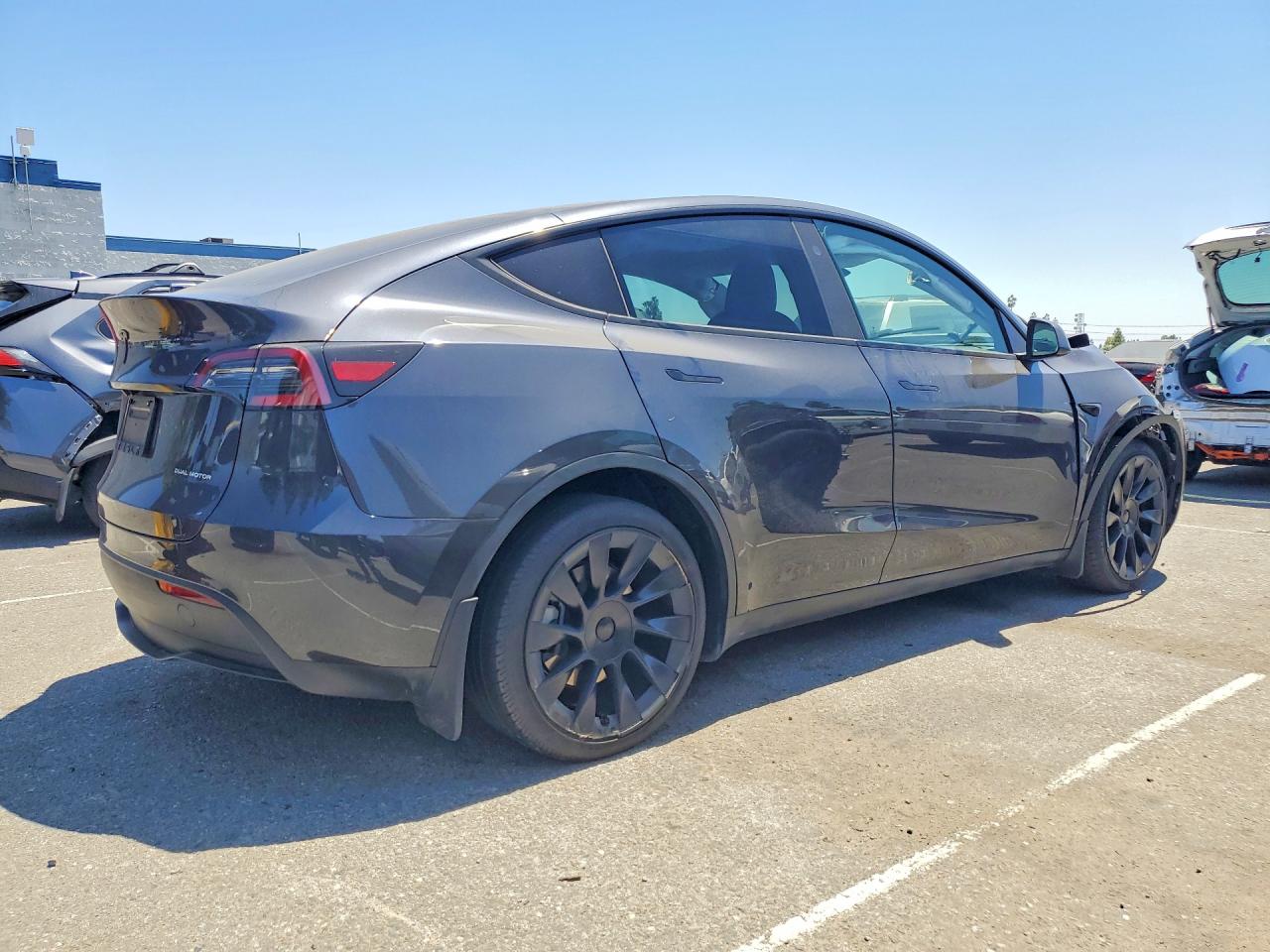 2024 TESLA MODEL Y — снимка 3