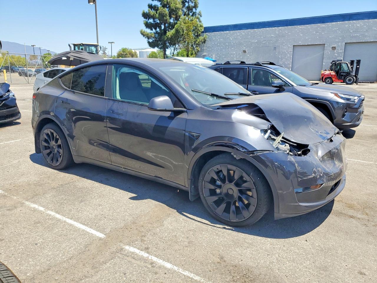 2024 TESLA MODEL Y — снимка 4