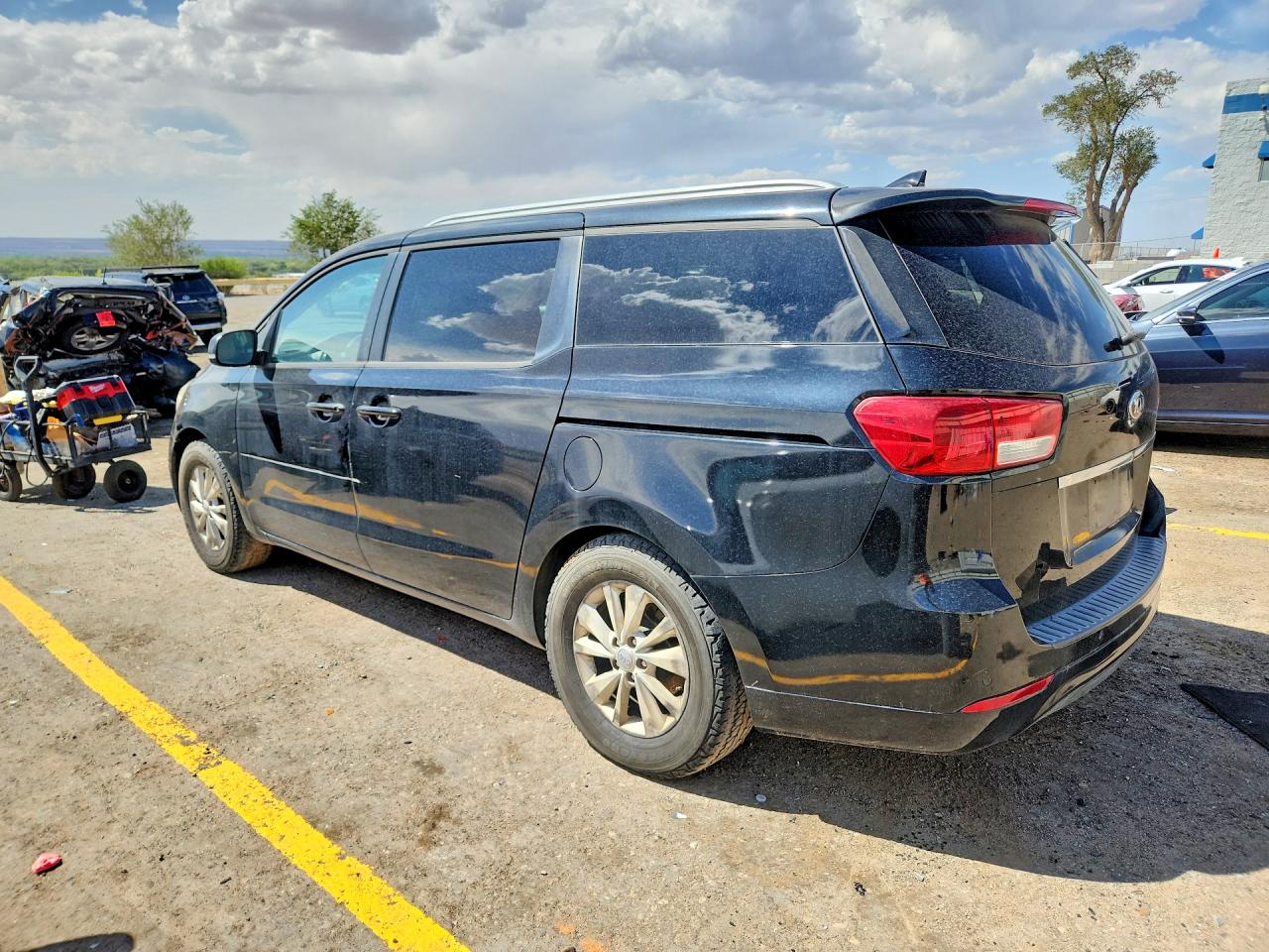 2016 KIA SEDONA LX — снимка 2