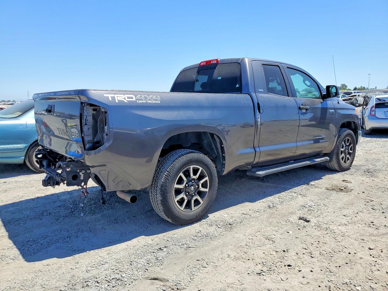 2016 TOYOTA TUNDRA SR5 — снимка 3