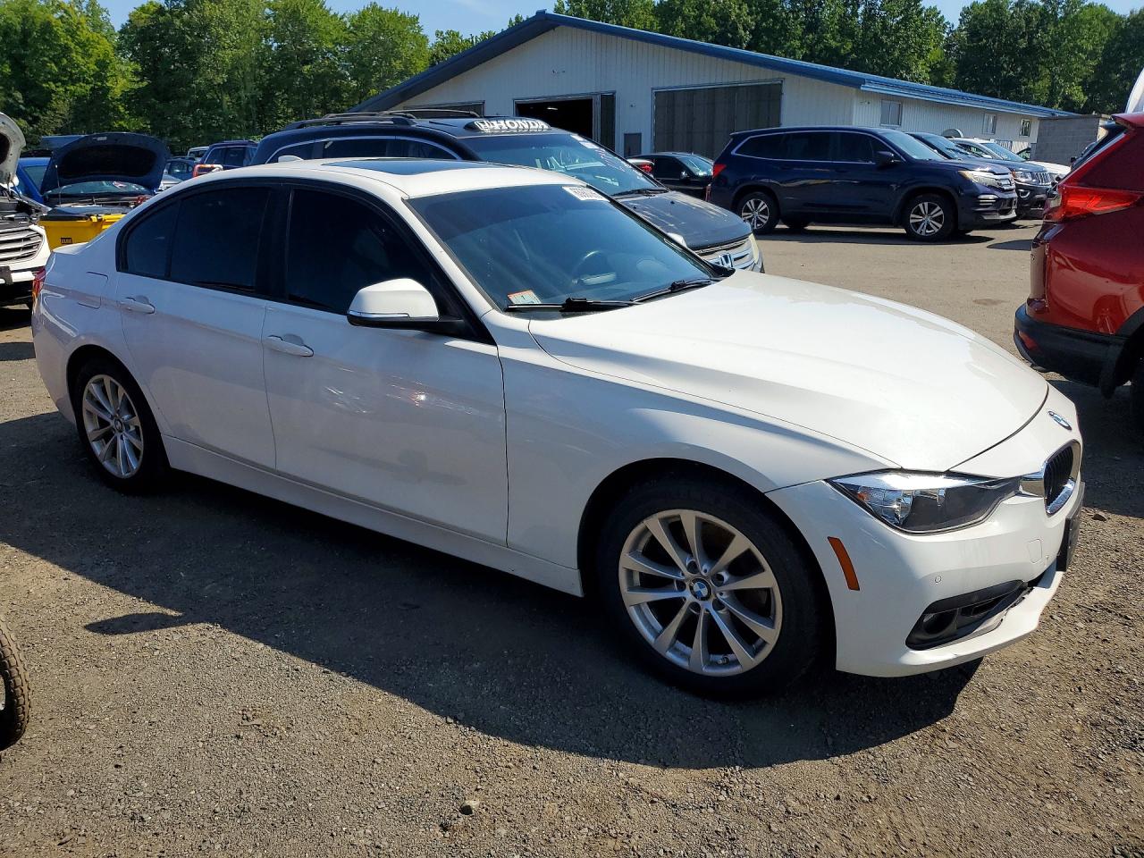 2017 BMW 320 I — снимка 4