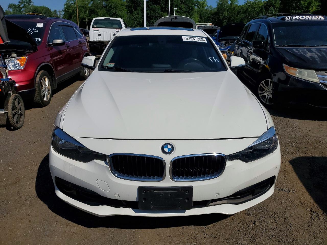 2017 BMW 320 I — снимка 5
