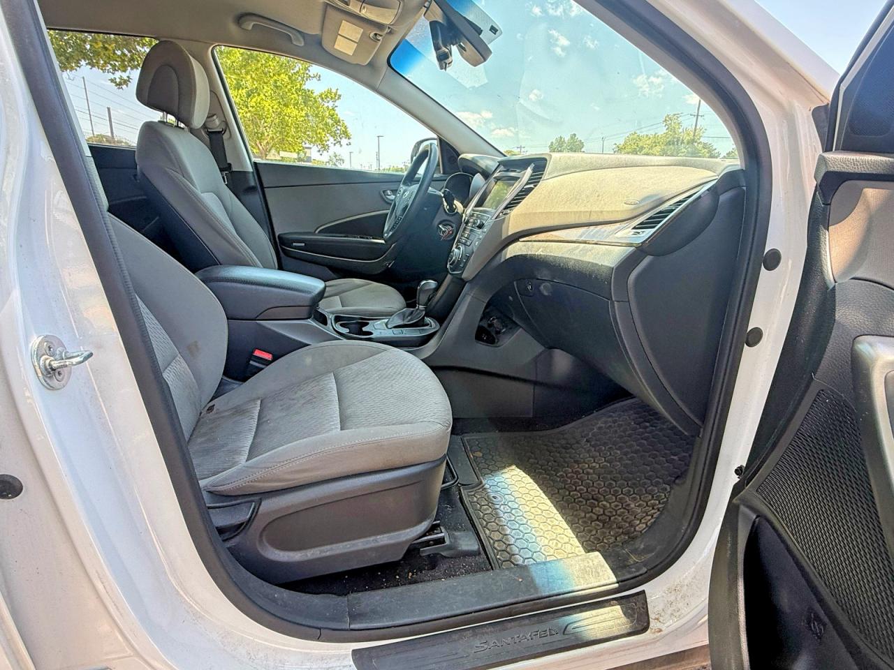 2017 HYUNDAI SANTA FE SE — снимка 5