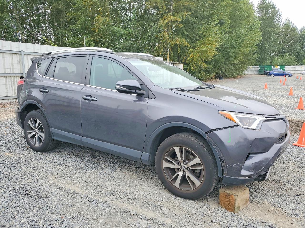 2016 TOYOTA RAV4 XLE — снимка 4
