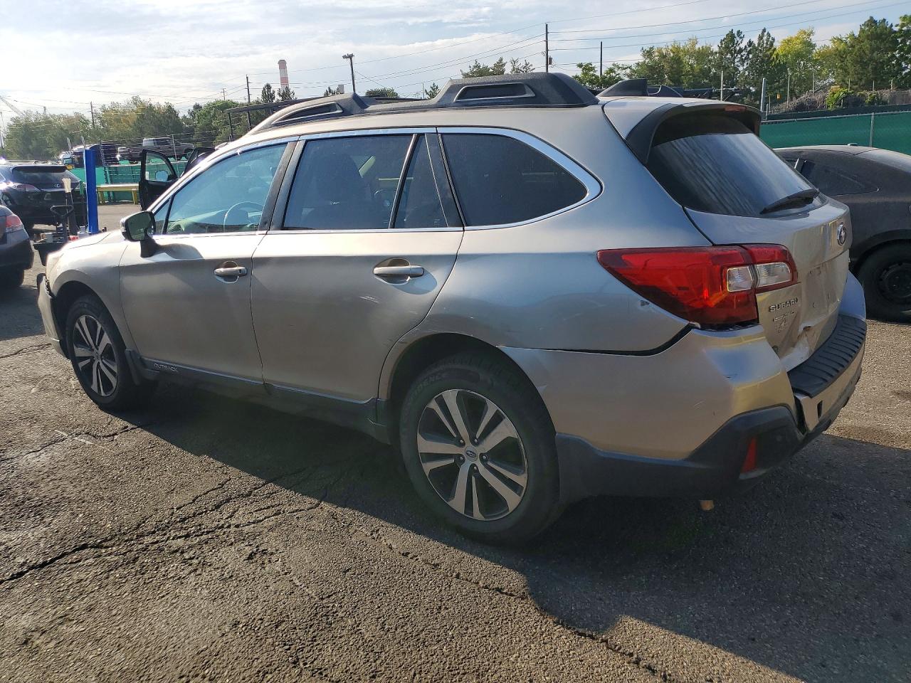 2018 SUBARU OUTBACK 3.6R LIMITED — снимка 2