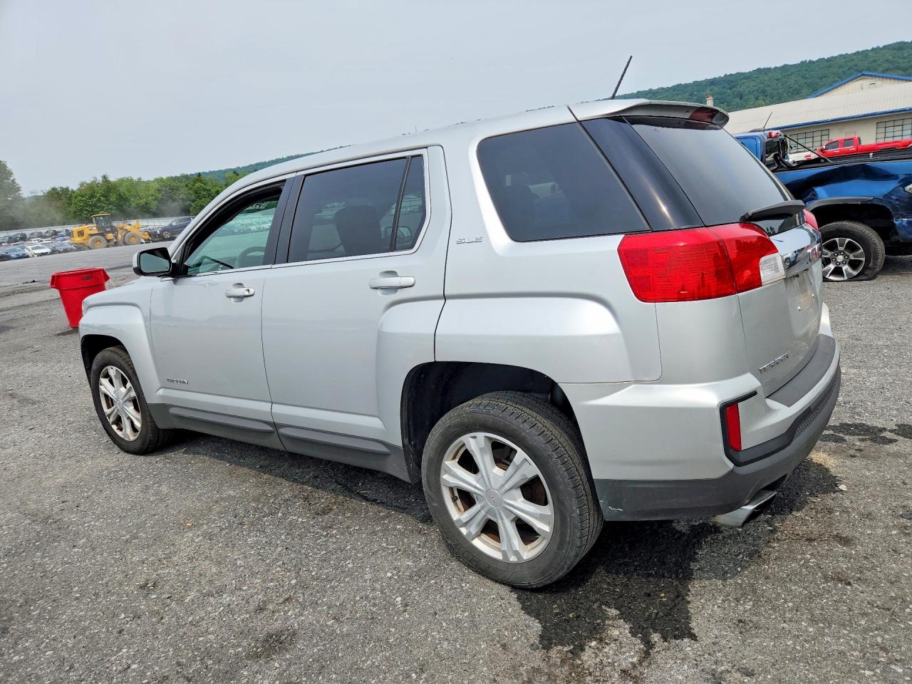 2017 GMC TERRAIN SLE — снимка 2