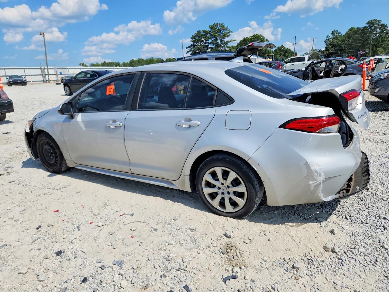 2020 TOYOTA COROLLA LE — снимка 2