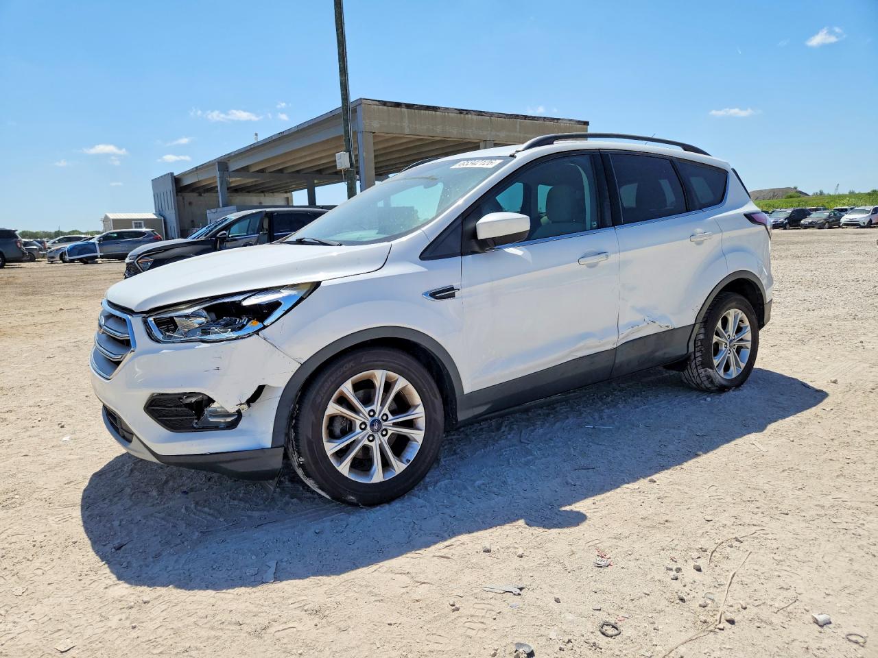 2018 FORD ESCAPE SE