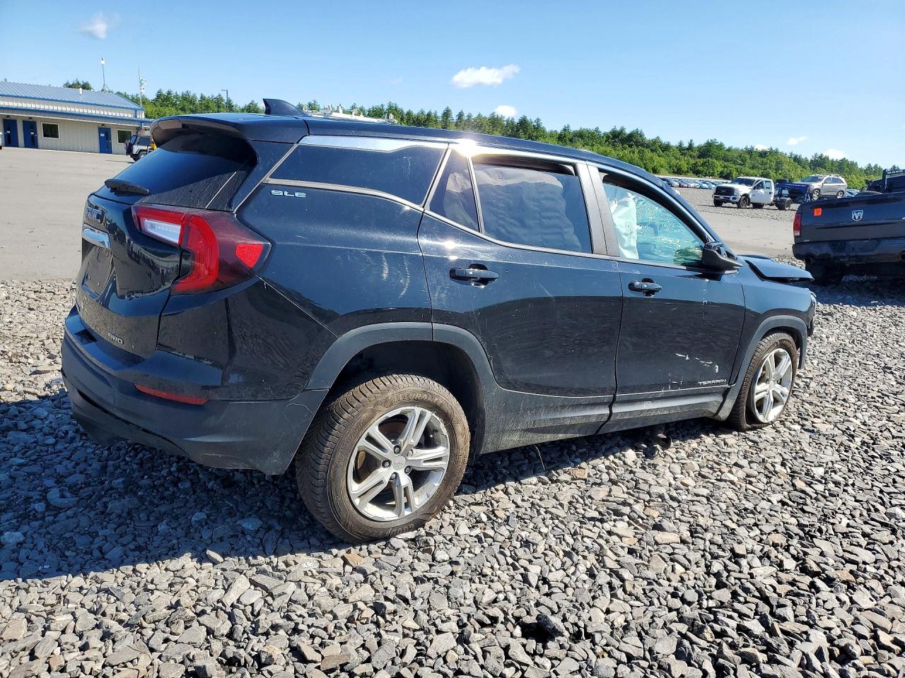 2022 GMC TERRAIN SLE — снимка 3