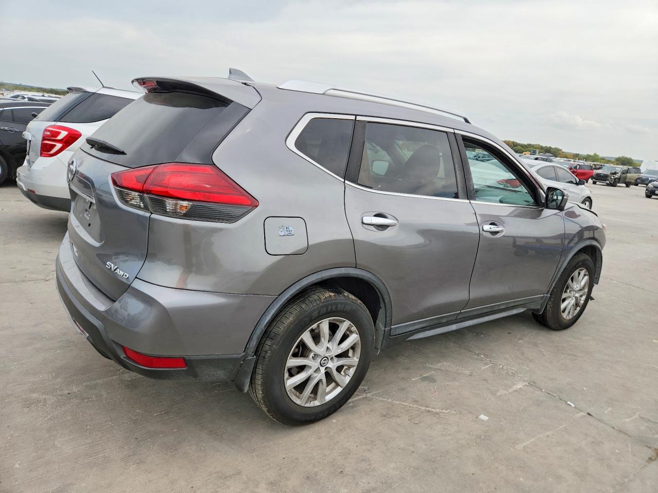 2017 NISSAN ROGUE SV — снимка 3