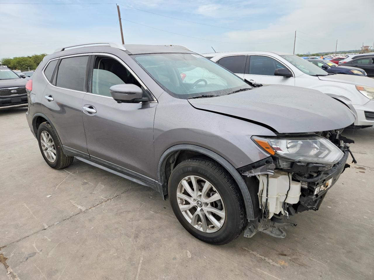 2017 NISSAN ROGUE SV — снимка 4