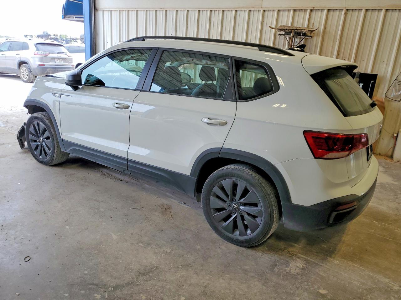 2022 VOLKSWAGEN TAOS S — снимка 2