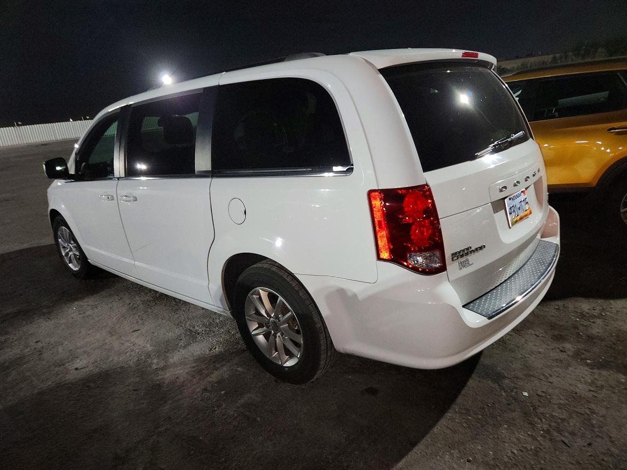 2019 DODGE GRAND CARAVAN SXT — снимка 2