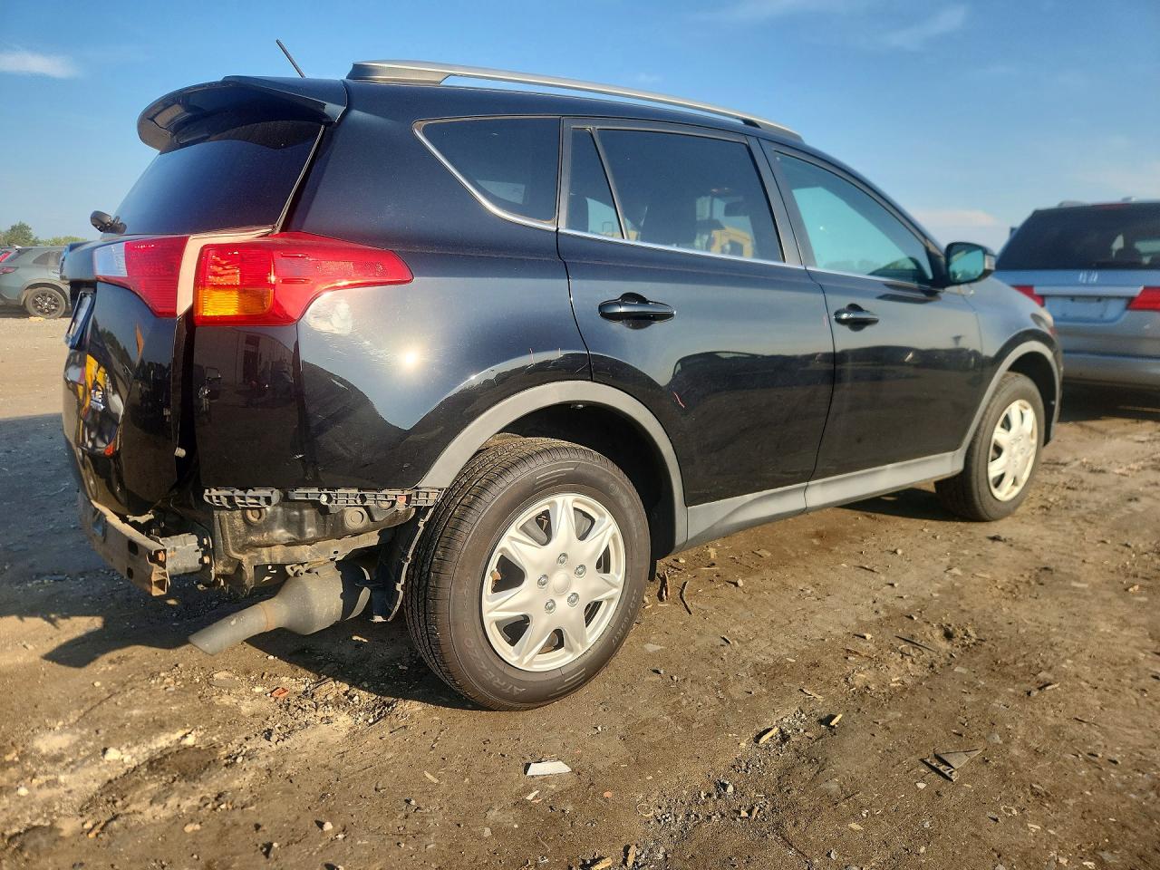 2015 TOYOTA RAV4 LE — снимка 3