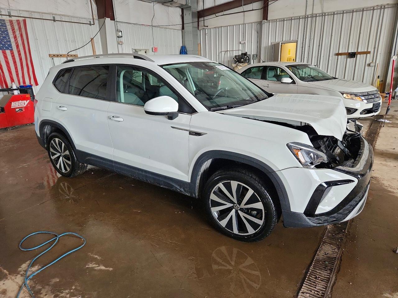 2022 VOLKSWAGEN TAOS SE — снимка 4