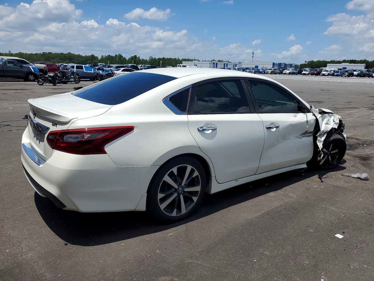 2017 NISSAN ALTIMA 2.5 SR — снимка 3
