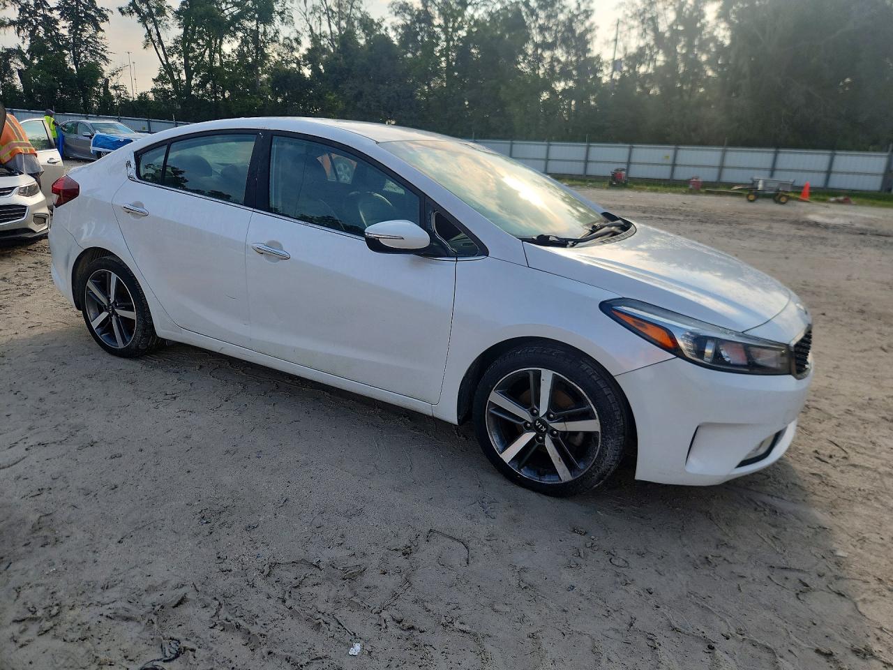 2017 KIA FORTE EX — снимка 4