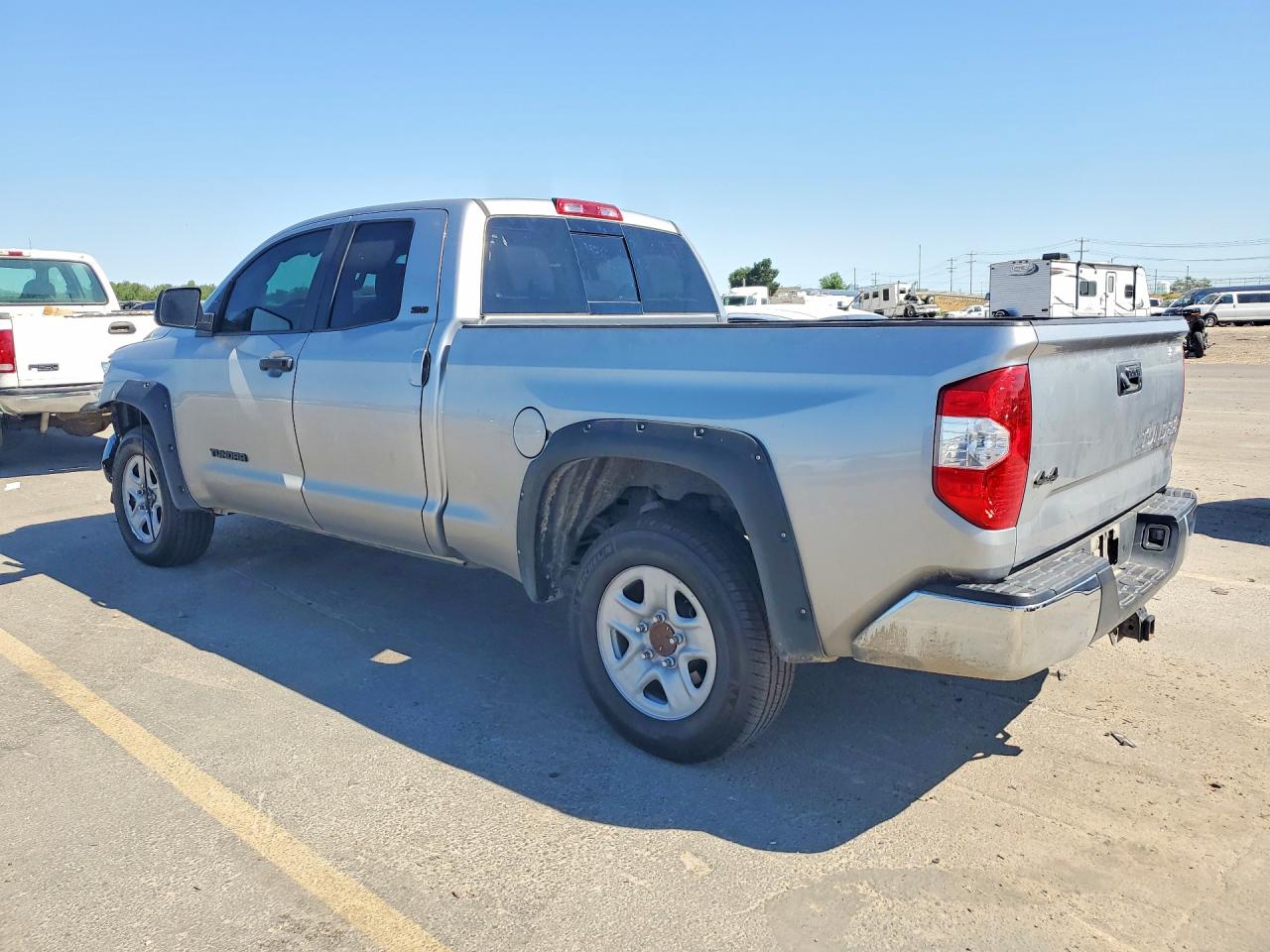 2018 TOYOTA TUNDRA SR5 — снимка 2