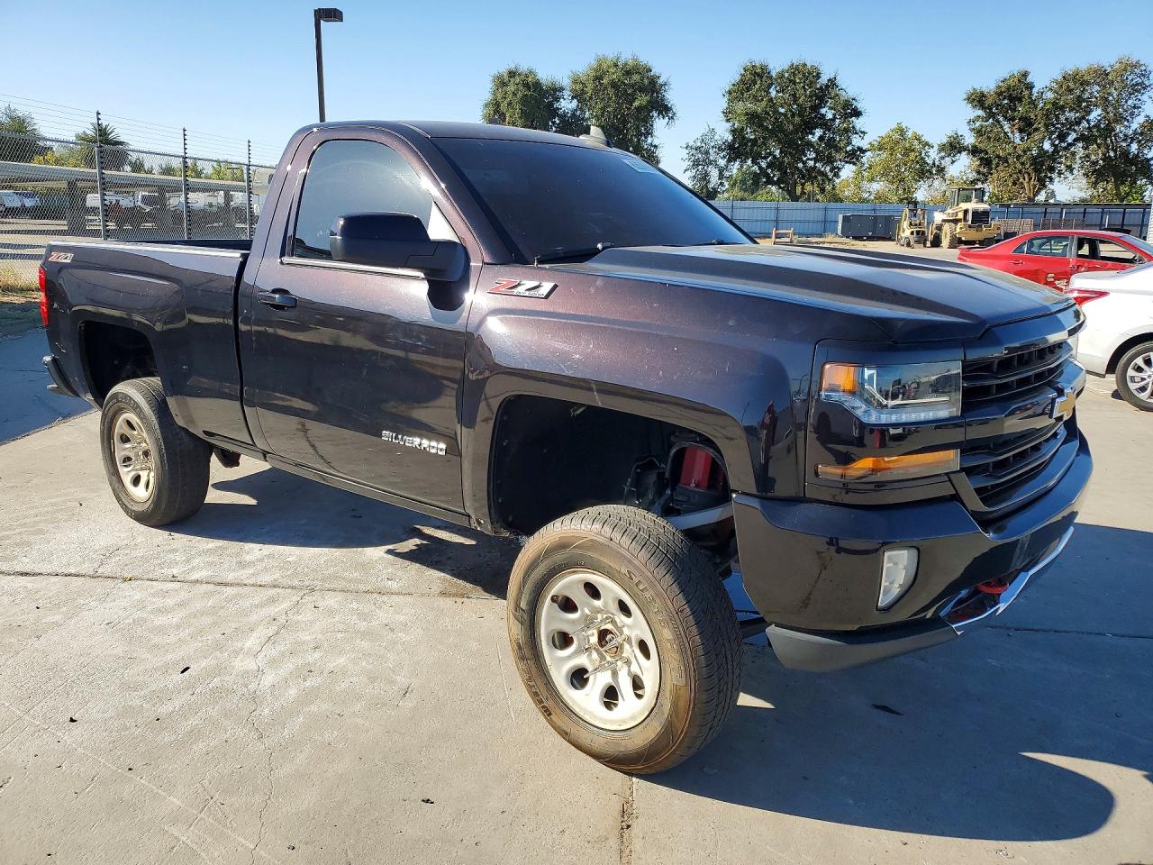 2017 CHEVROLET SILVERADO K1500 LT — снимка 4
