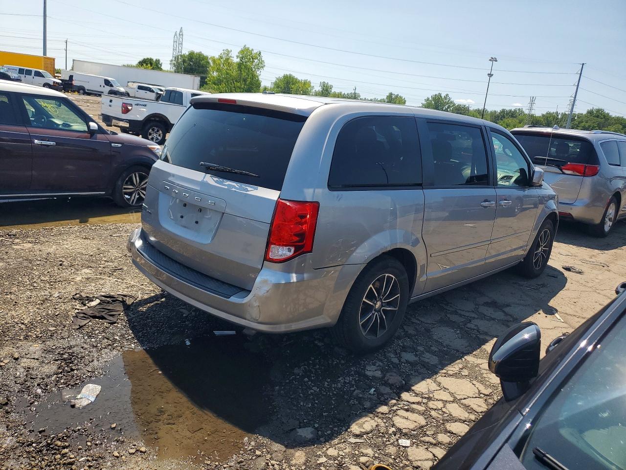 2015 DODGE GRAND CARAVAN SE — снимка 3