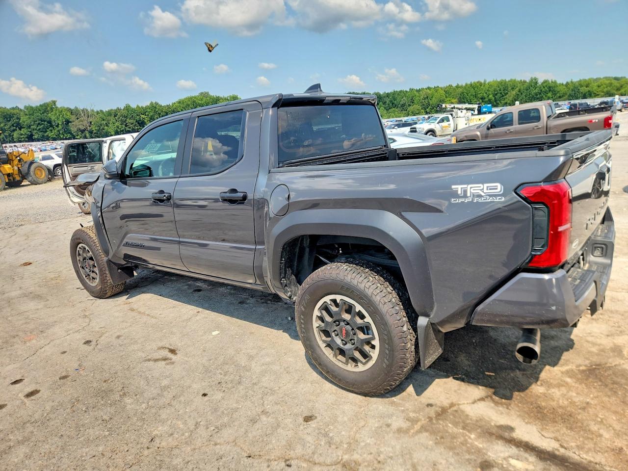 2026 TOYOTA TACOMA TRD OFF-ROAD — снимка 2