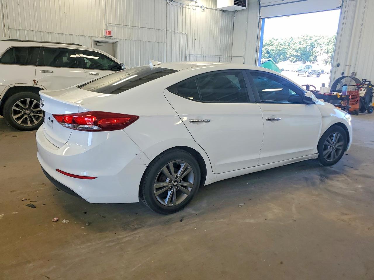 2017 HYUNDAI ELANTRA SE — снимка 3