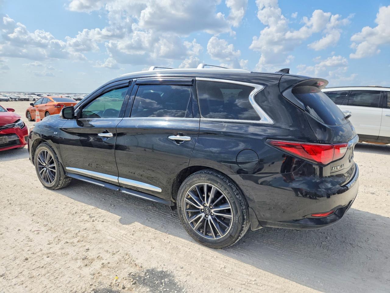 2017 INFINITI QX60 BASE — снимка 2