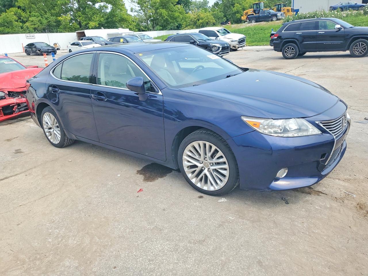 2013 LEXUS ES 350 — снимка 4