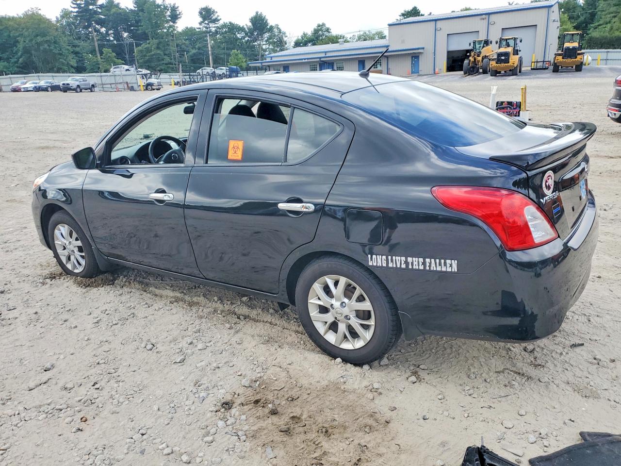 2016 NISSAN VERSA 1.6 SV — снимка 2