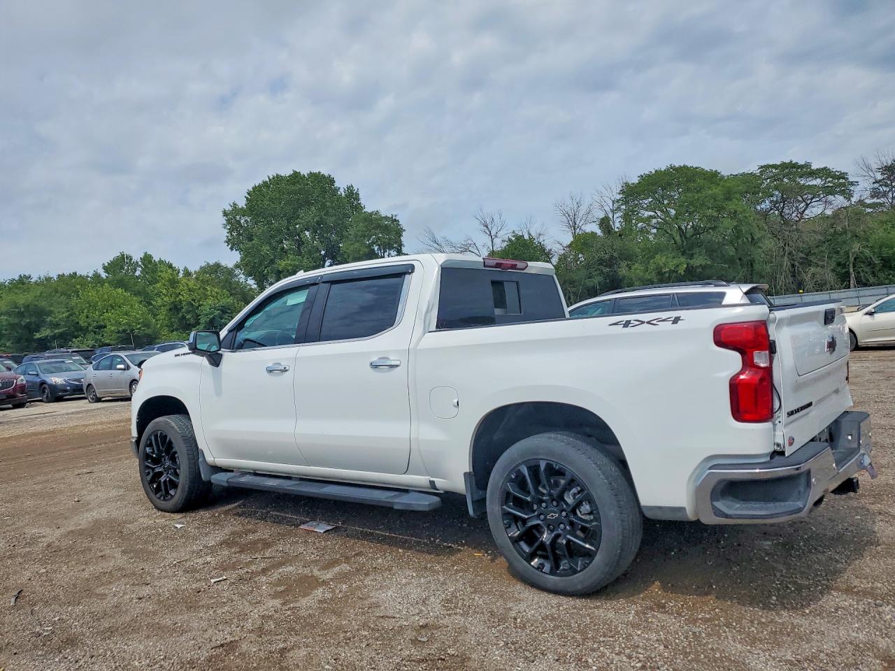 2025 CHEVROLET SILVERADO K1500 LTZ — снимка 2