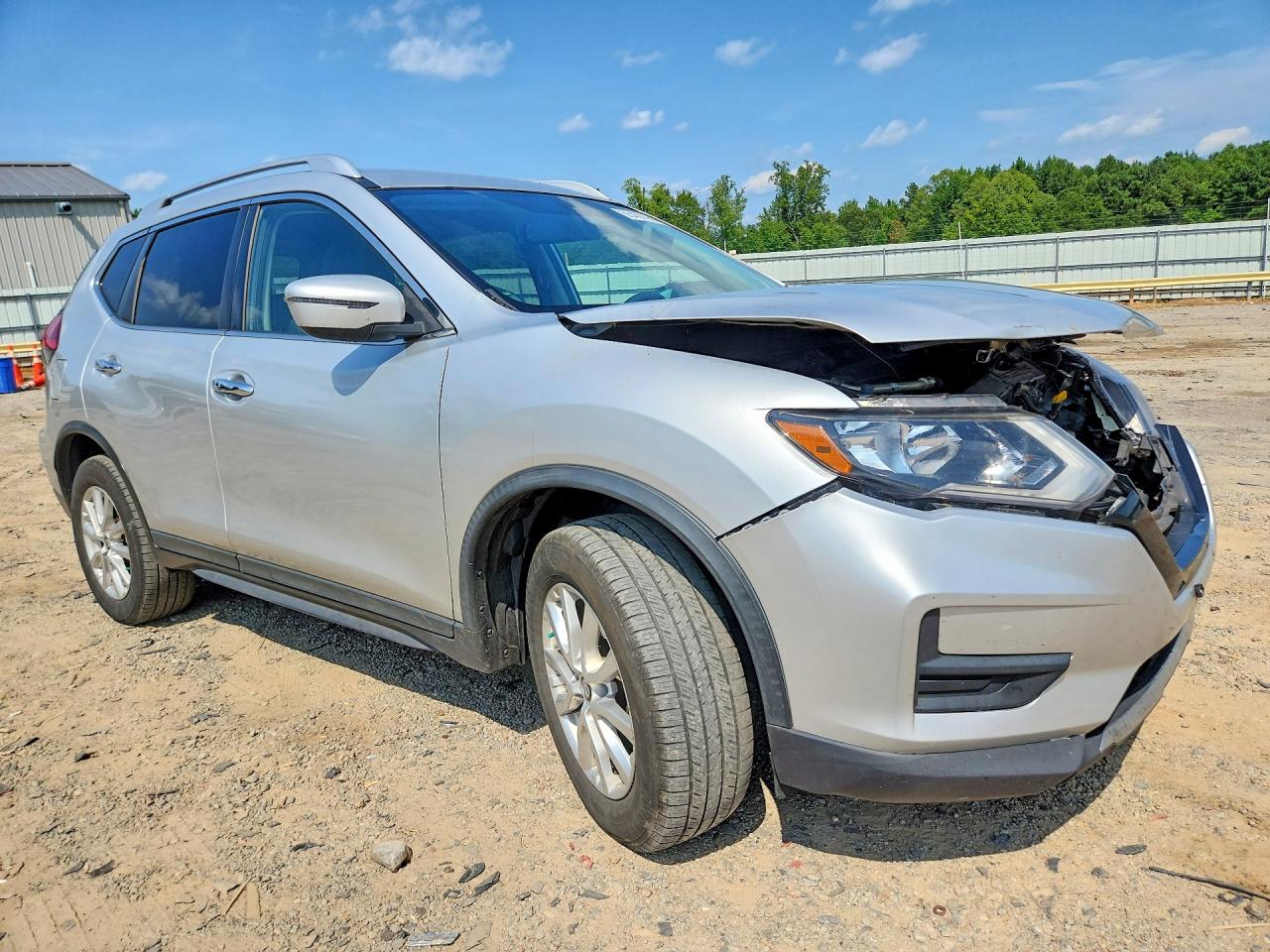 2017 NISSAN ROGUE SV — снимка 4