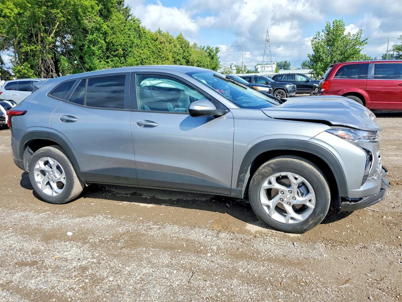 2025 CHEVROLET TRAX LS — снимка 4