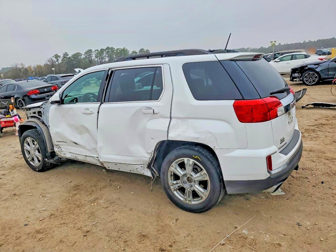 2017 GMC TERRAIN SLE — снимка 2