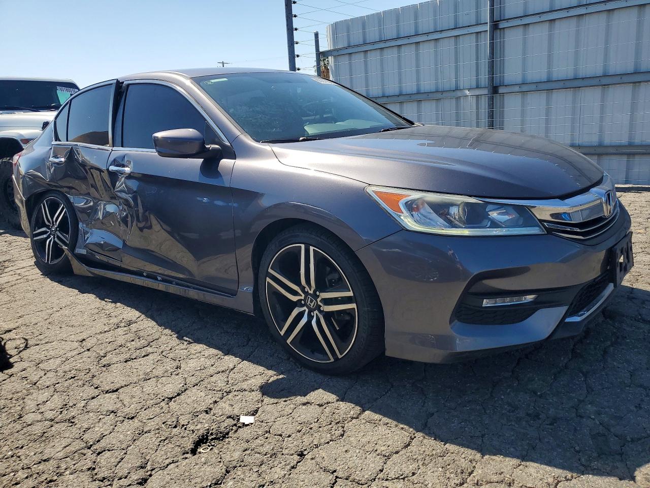 2017 HONDA ACCORD SPORT — снимка 4