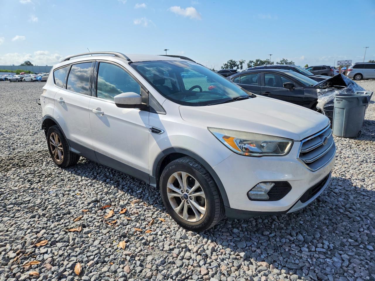 2018 FORD ESCAPE SE — снимка 4