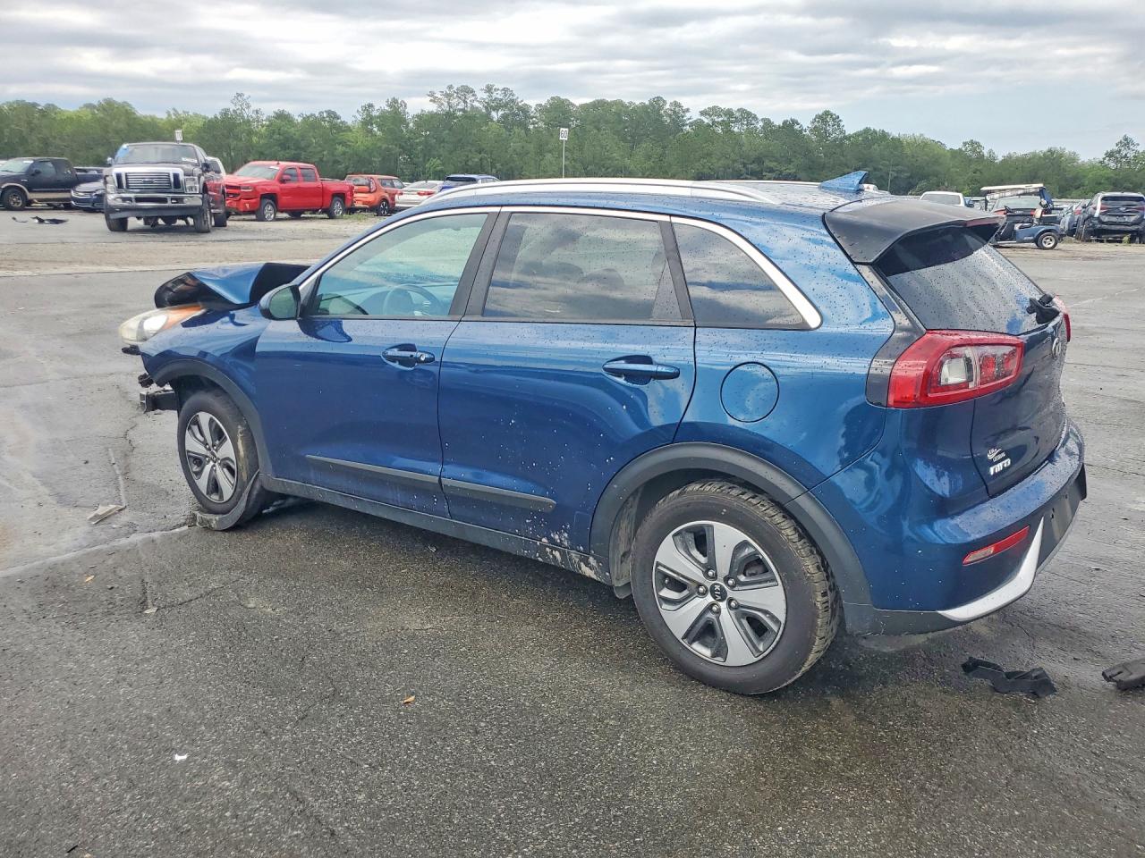 2018 KIA NIRO LX — снимка 2