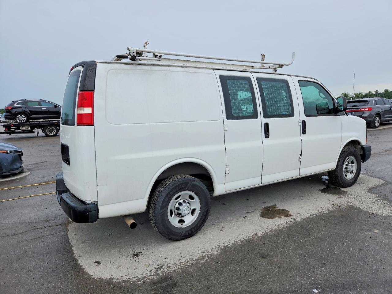 2015 CHEVROLET EXPRESS G2500 — снимка 3