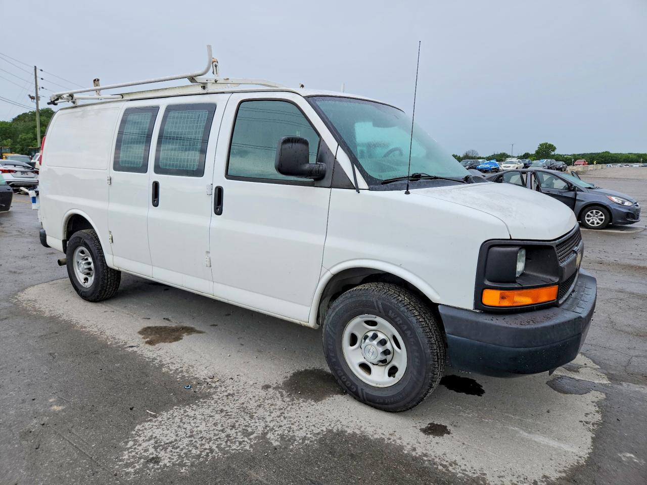 2015 CHEVROLET EXPRESS G2500 — снимка 4