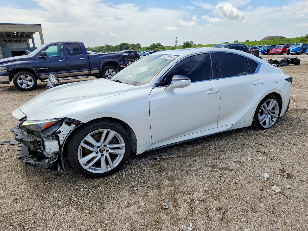 2021 LEXUS IS 300