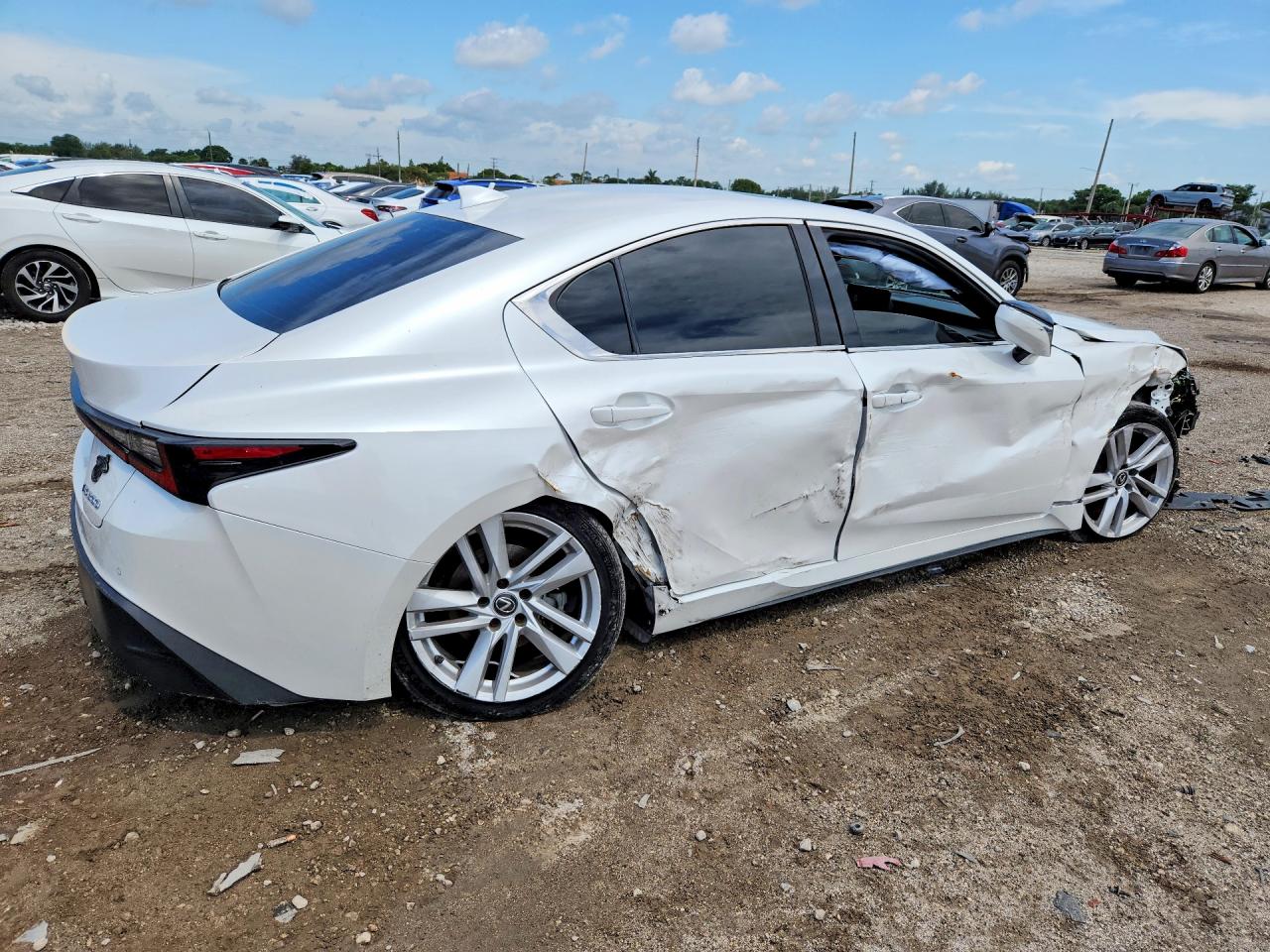 2021 LEXUS IS 300 — снимка 3