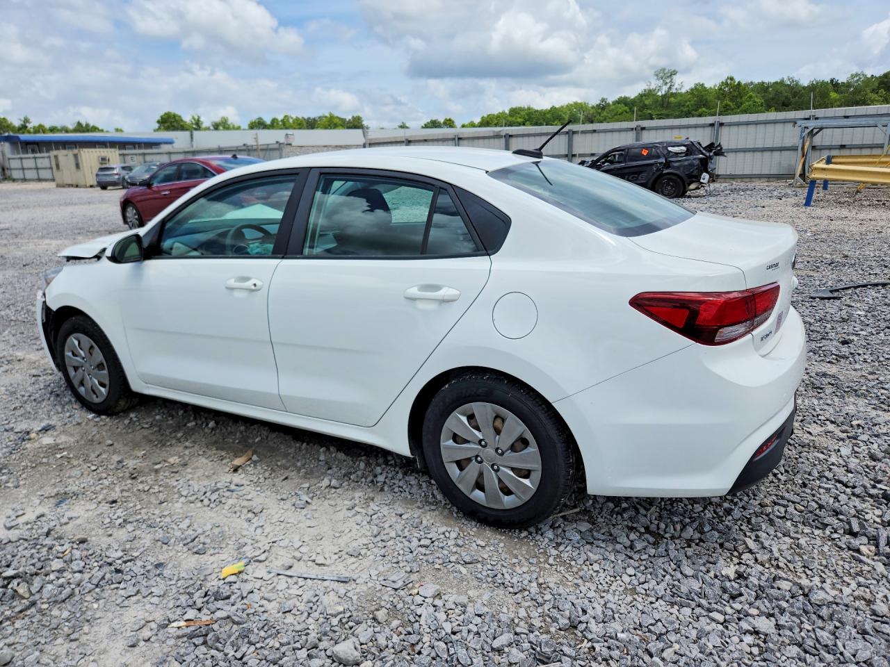 2019 KIA RIO S — снимка 2