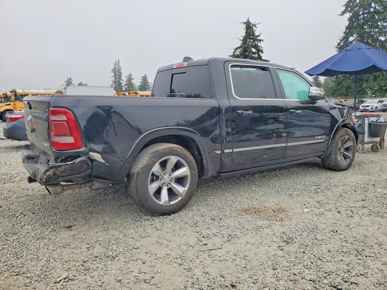 2020 RAM 1500 LIMITED — снимка 3