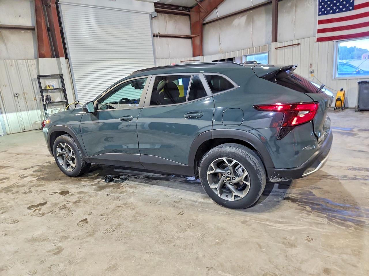 2025 CHEVROLET TRAX 1LT — снимка 2