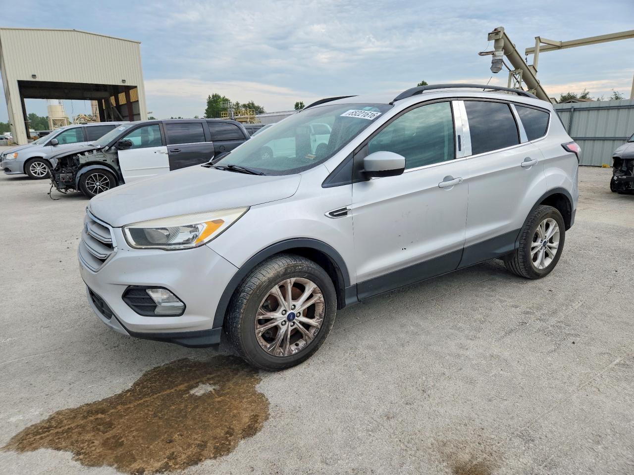 2018 FORD ESCAPE SE