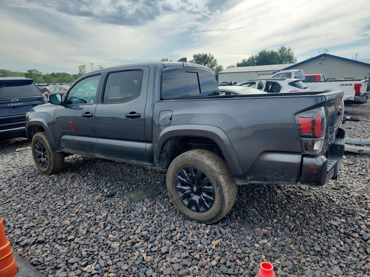 2023 TOYOTA TACOMA LIMITED — снимка 2