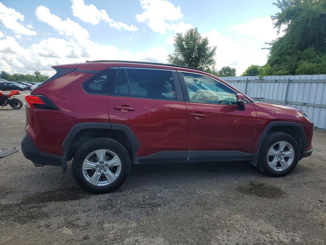2019 TOYOTA RAV4 LE — снимка 3