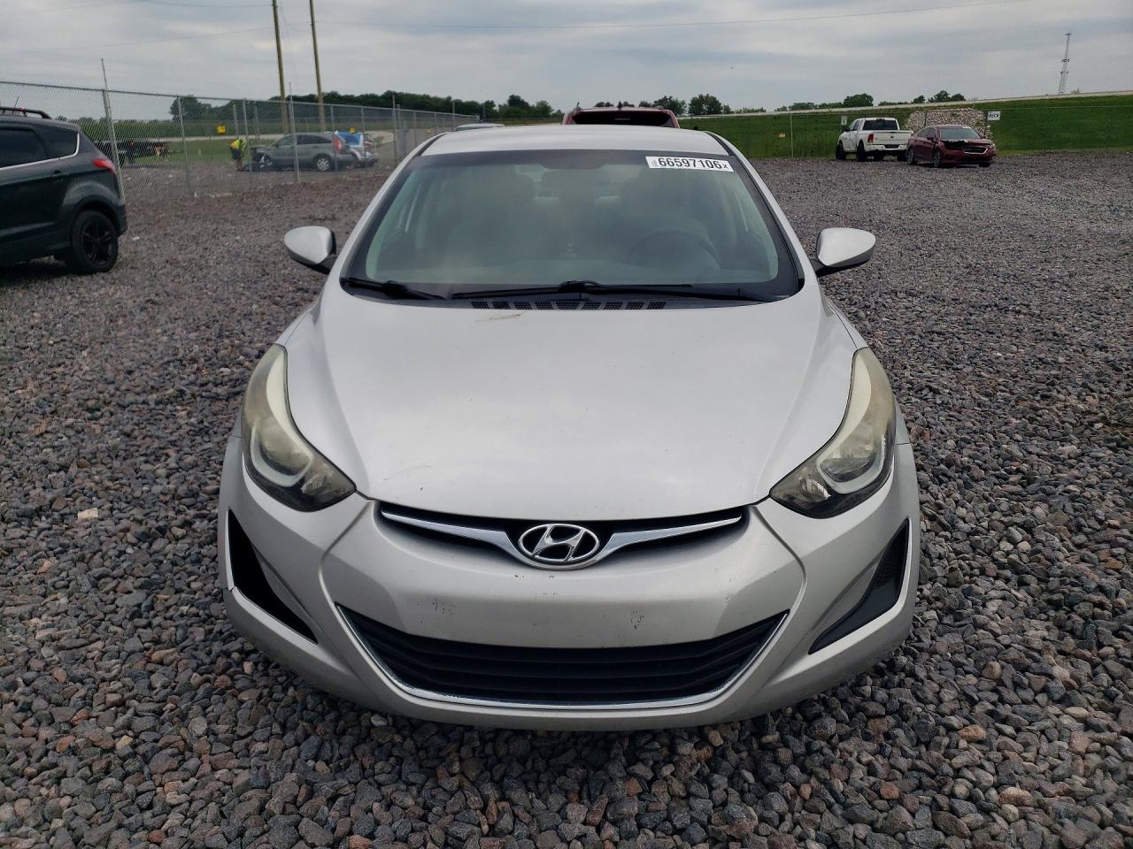 2016 HYUNDAI ELANTRA SE — снимка 5