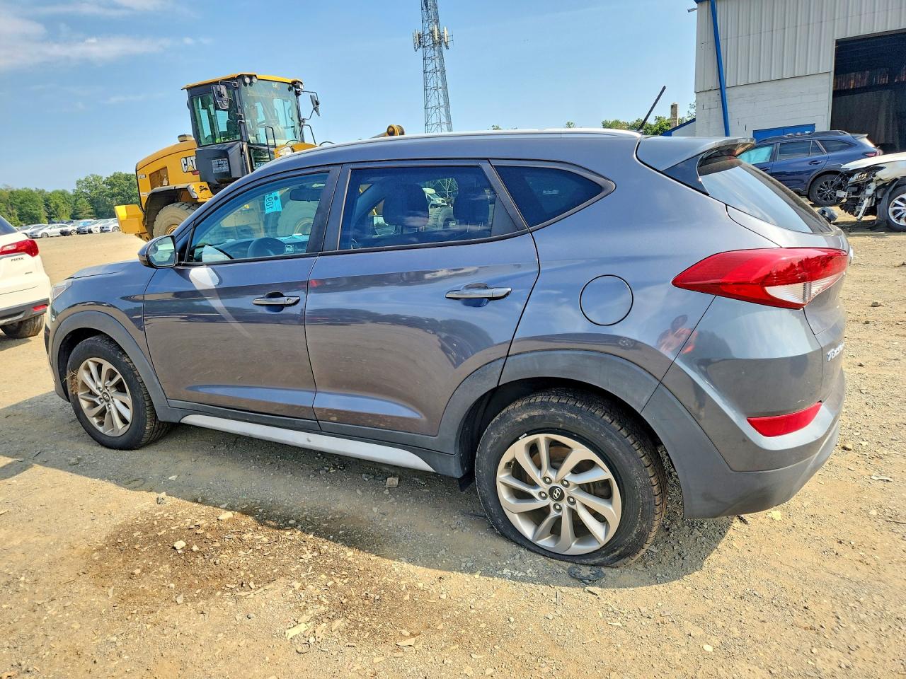 2017 HYUNDAI TUCSON SE — снимка 2