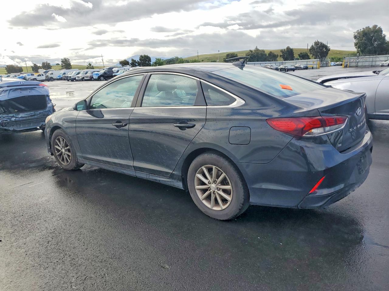 2019 HYUNDAI SONATA SE — снимка 2