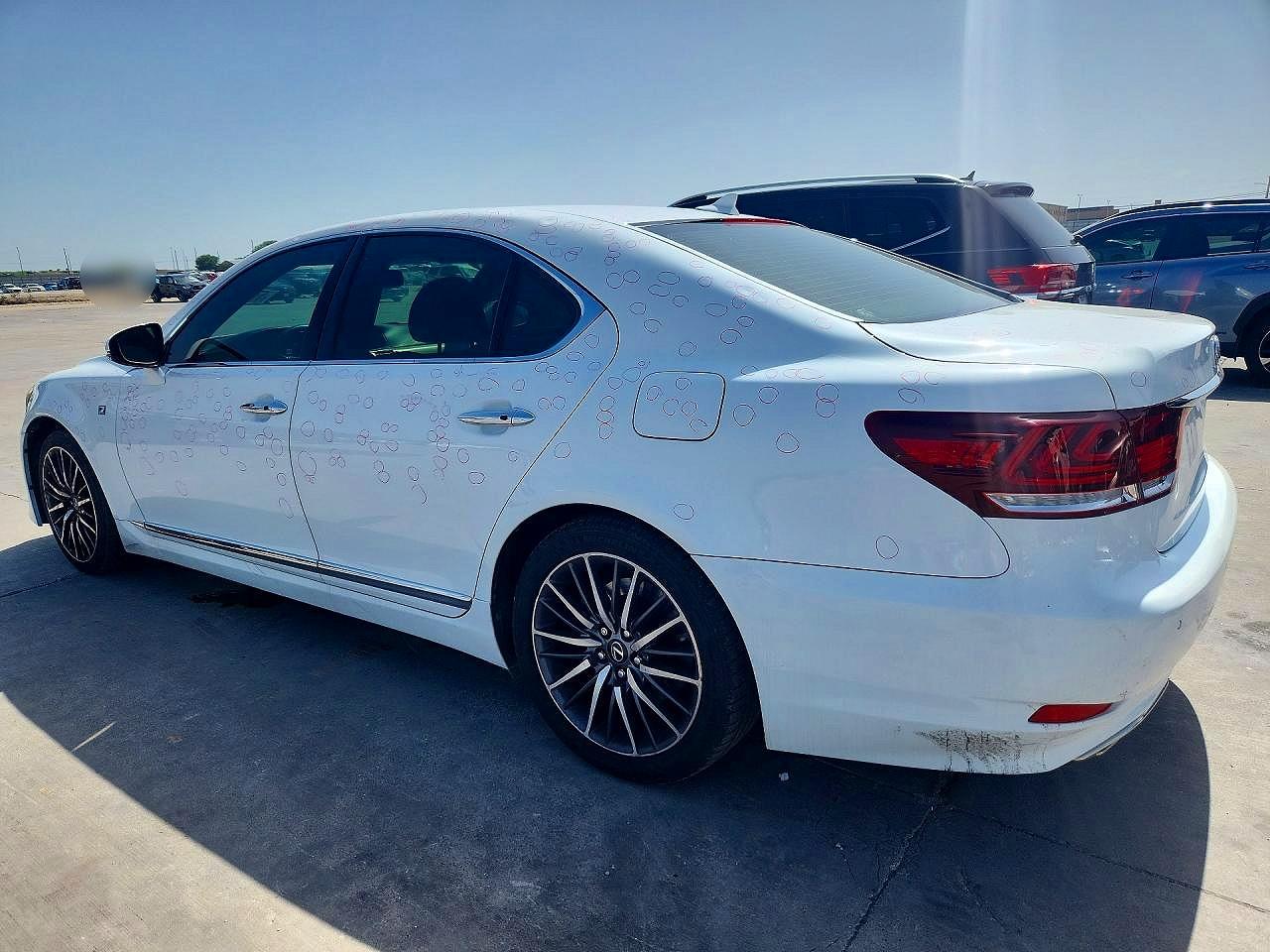 2013 LEXUS LS 460 — снимка 2